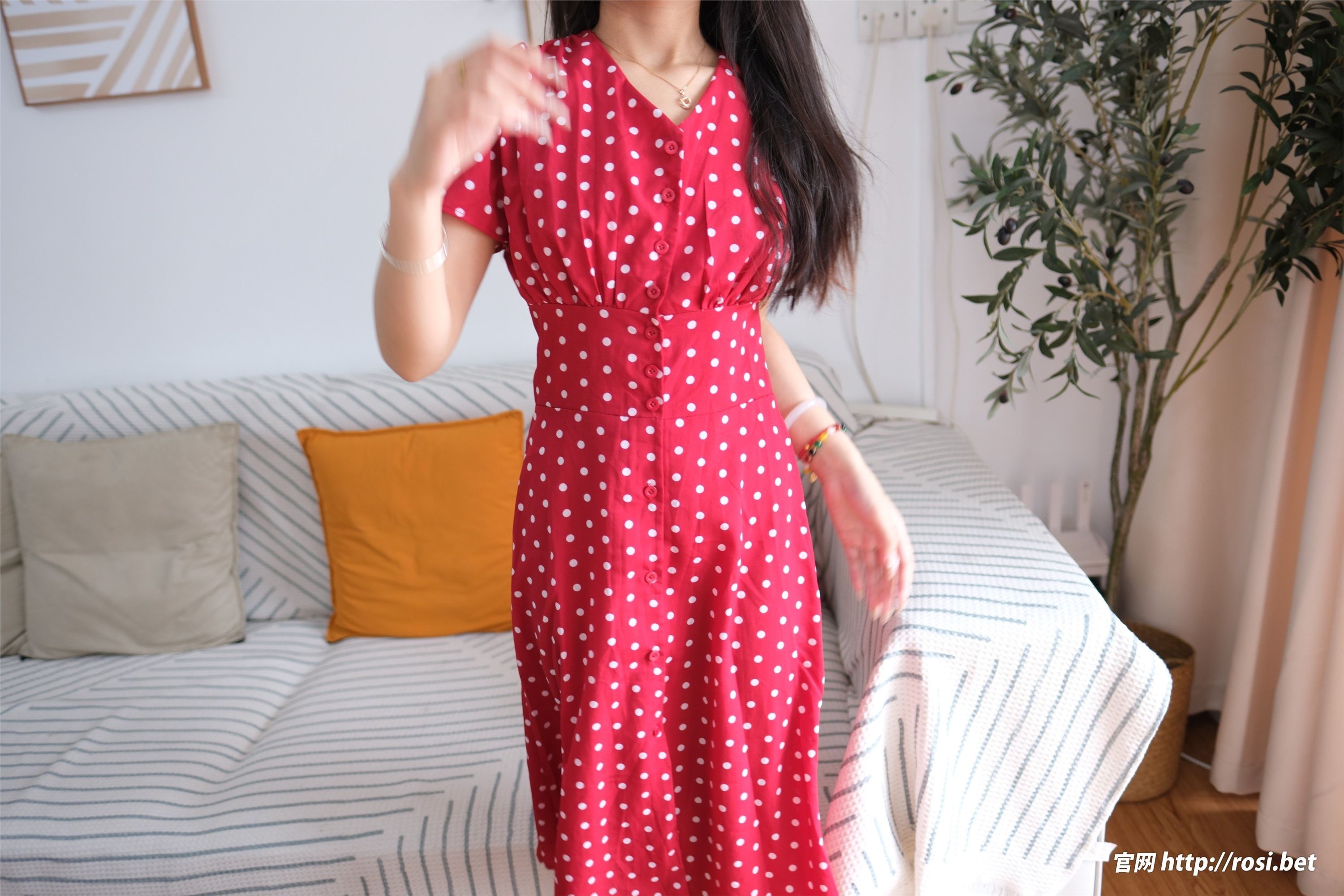 ROSI写真 2024.09.11 NO.4664